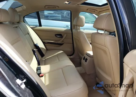 2011 BMW 328 I Sulev z USA, uszkodzony, nr VIN WBAPH5G52BNM75285